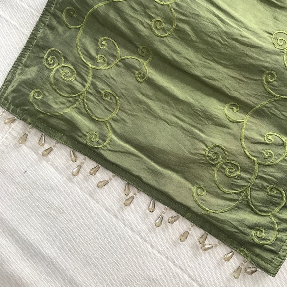 🎉 Table Scarf/Runners Bundle - Picture 2 of 8